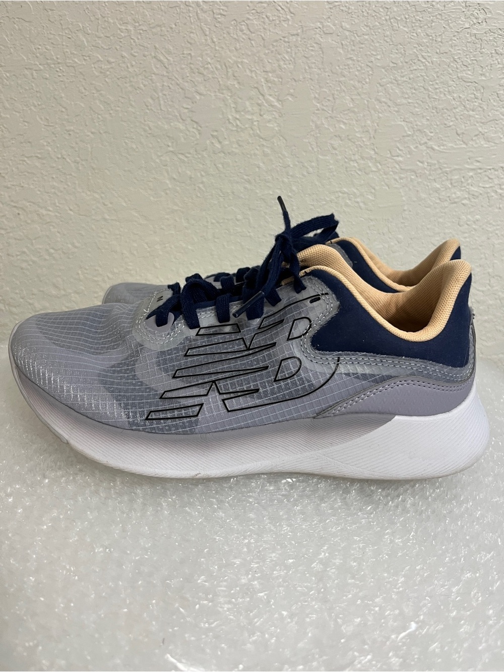 New Balance Women's DynaSoft Breaza v1 Running Sneakers Sz 9